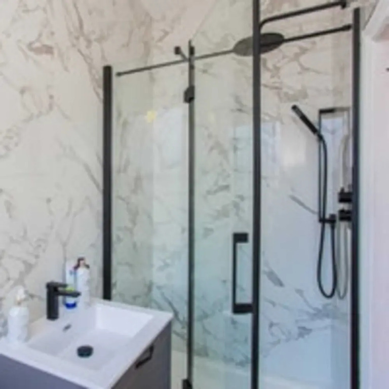 Bright 2 Bedroom Apartment in South East London