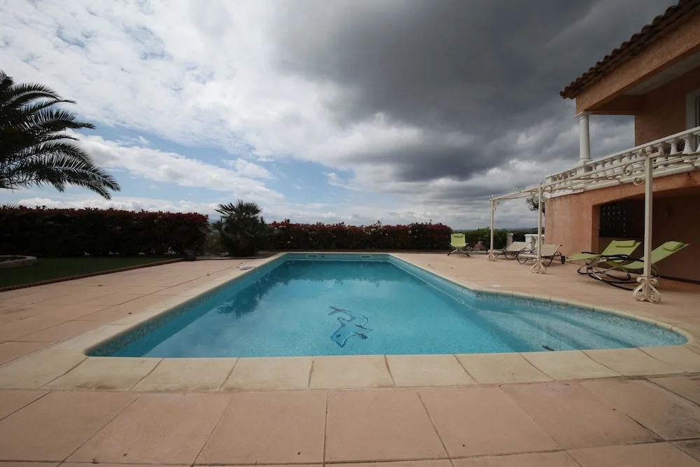 Villa With 3 Bedrooms in Fréjus, With Wonderful Mountain View, Private