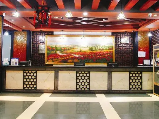 QMAX Peninsula Hotel (Huainan Top 100 Business and Trade)