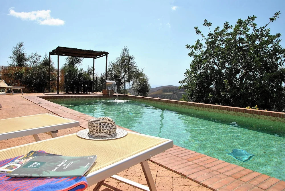 Holiday House for 6 Persons, With Swimming Pool