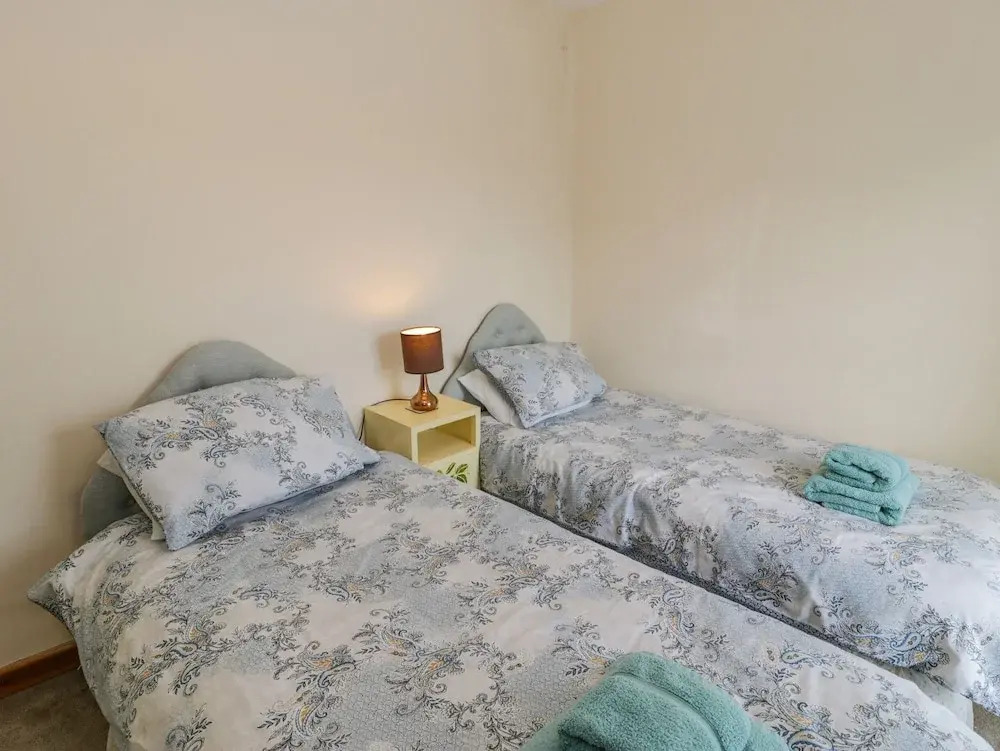 6 Glyn Terrace