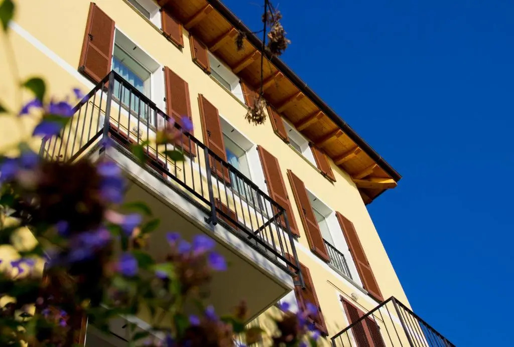 LakeSide Villa Del Pierangelo: Apartment Platanus