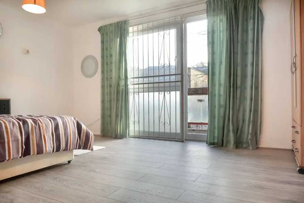 Elland House Deluxe Guest Room