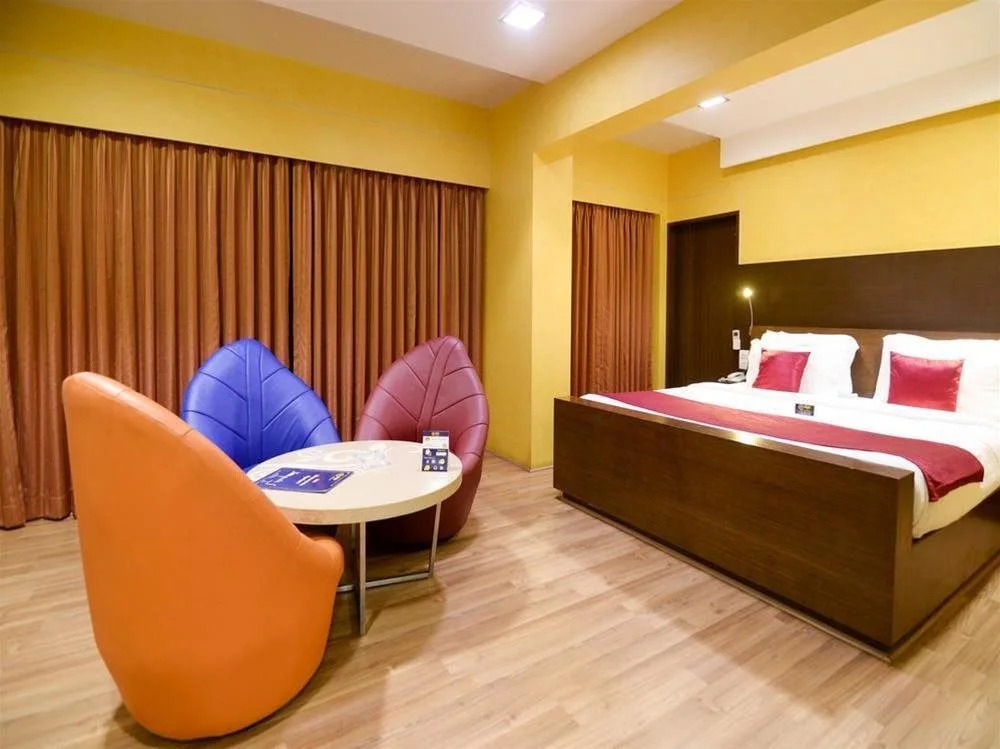 OYO Premium Panjim Mandovi River