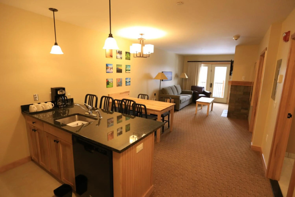 Burke Mountain Hotel & Conference Center