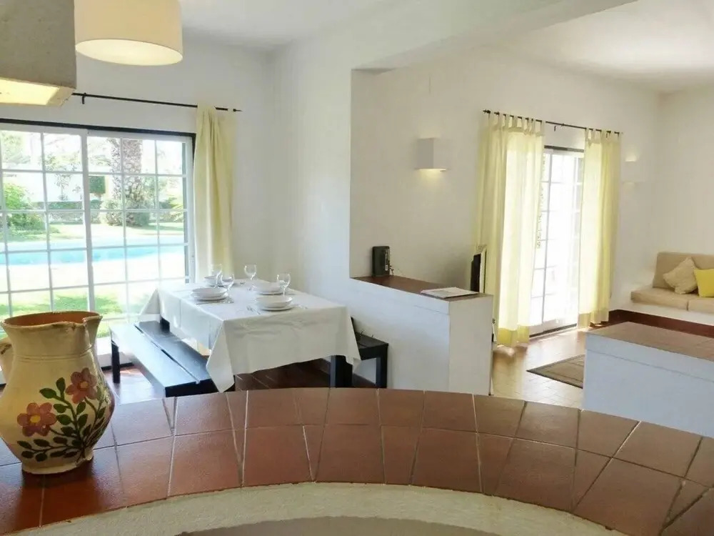 Villa Pelicano AL in Corroios