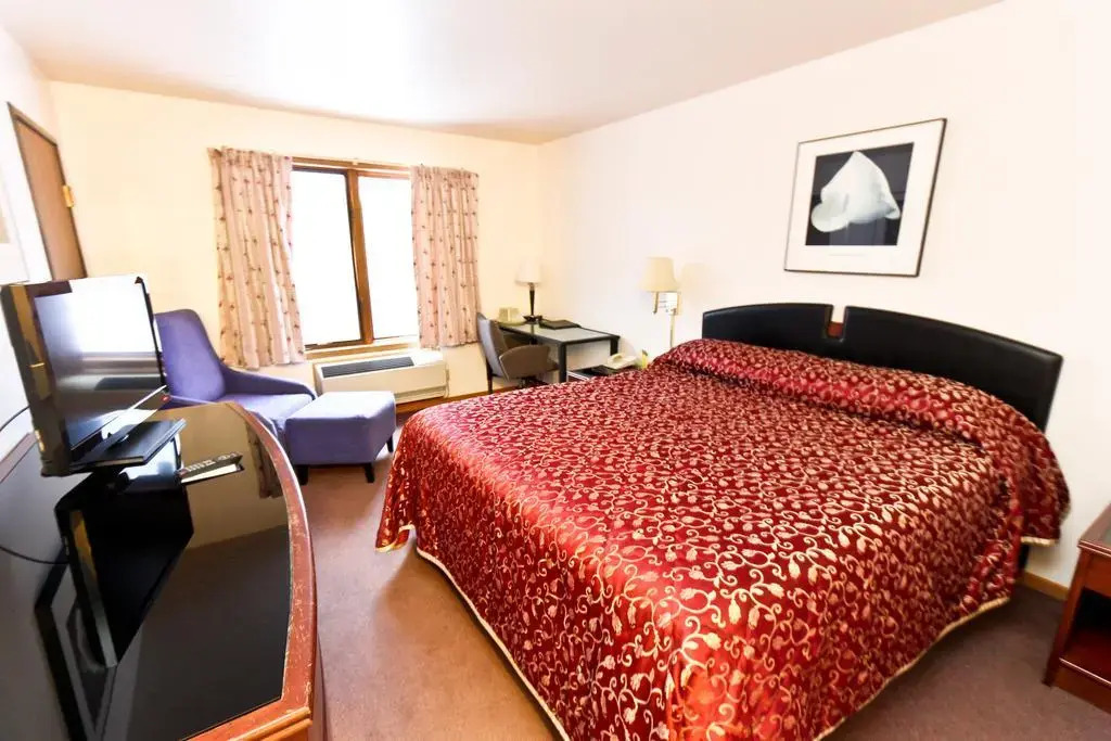 Luck Country Inn