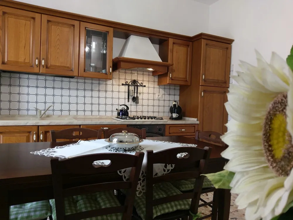 Chianti Best House