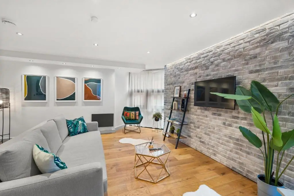 Hounds Gate Luxury Apartments by 1508 Stays