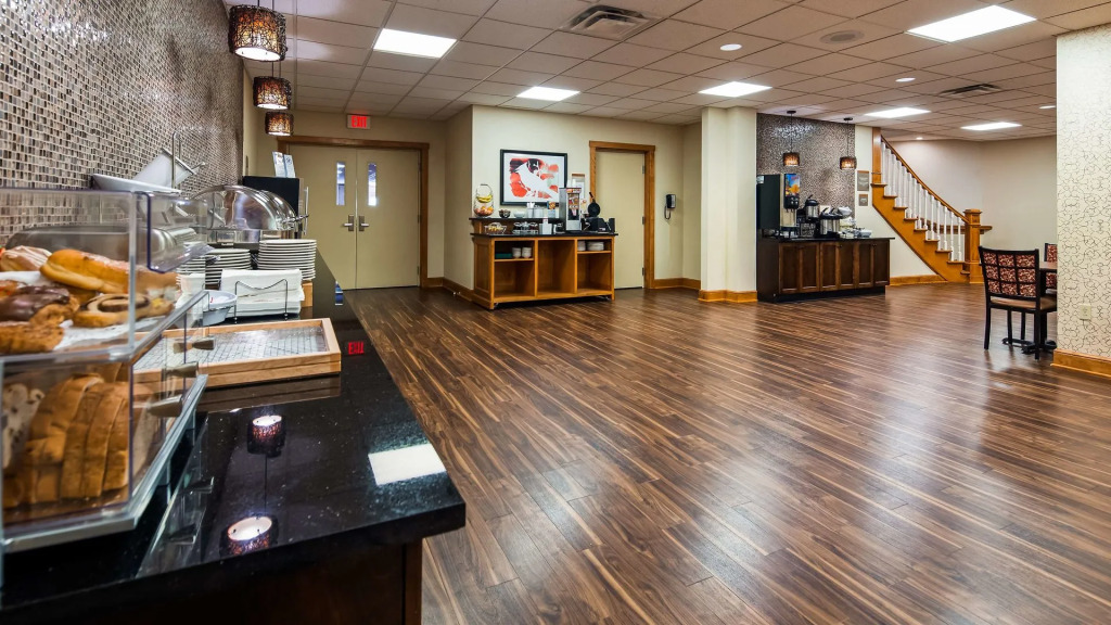 Best Western Plus Dutch Haus Inn and Suites