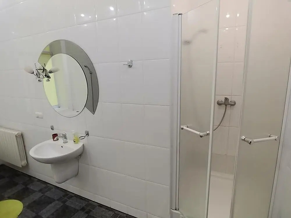 Two Bedrooms 13 Baseina Str Centre Near Guliver
