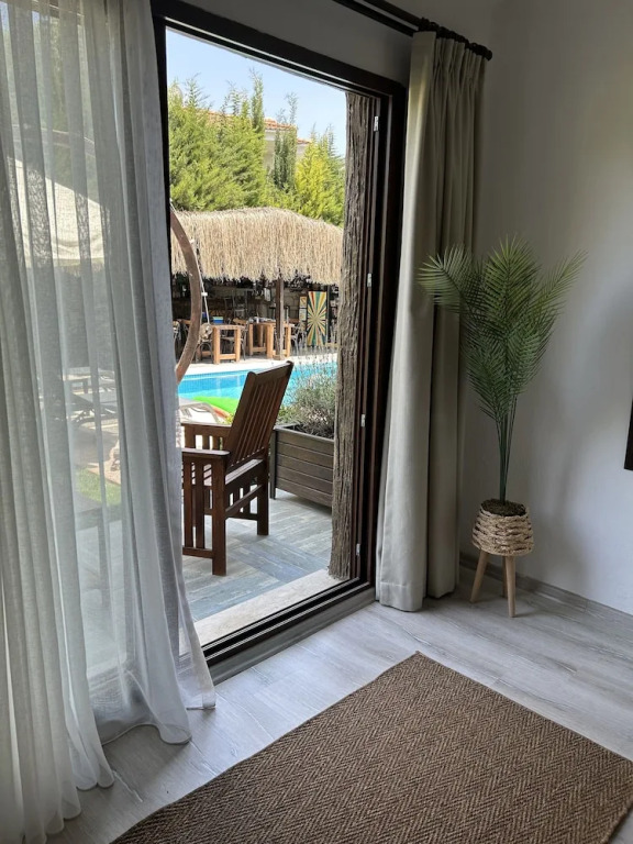 Pupa Alaçatı Butik Otel