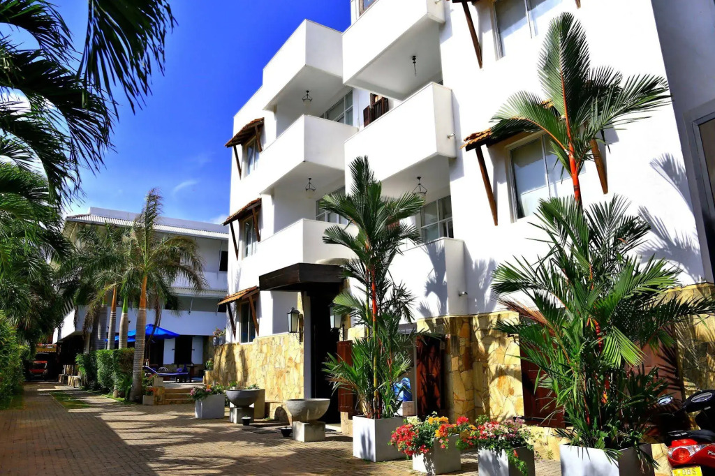 St.Lachlan Hotel & Suites