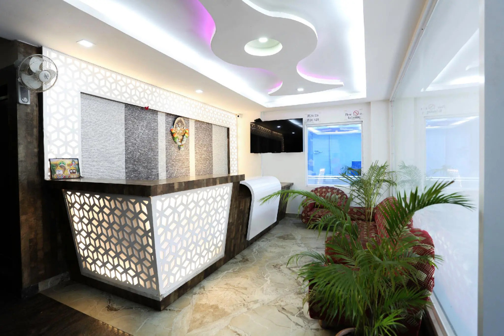 SPOT ON 66662 Sairaj Inn 2