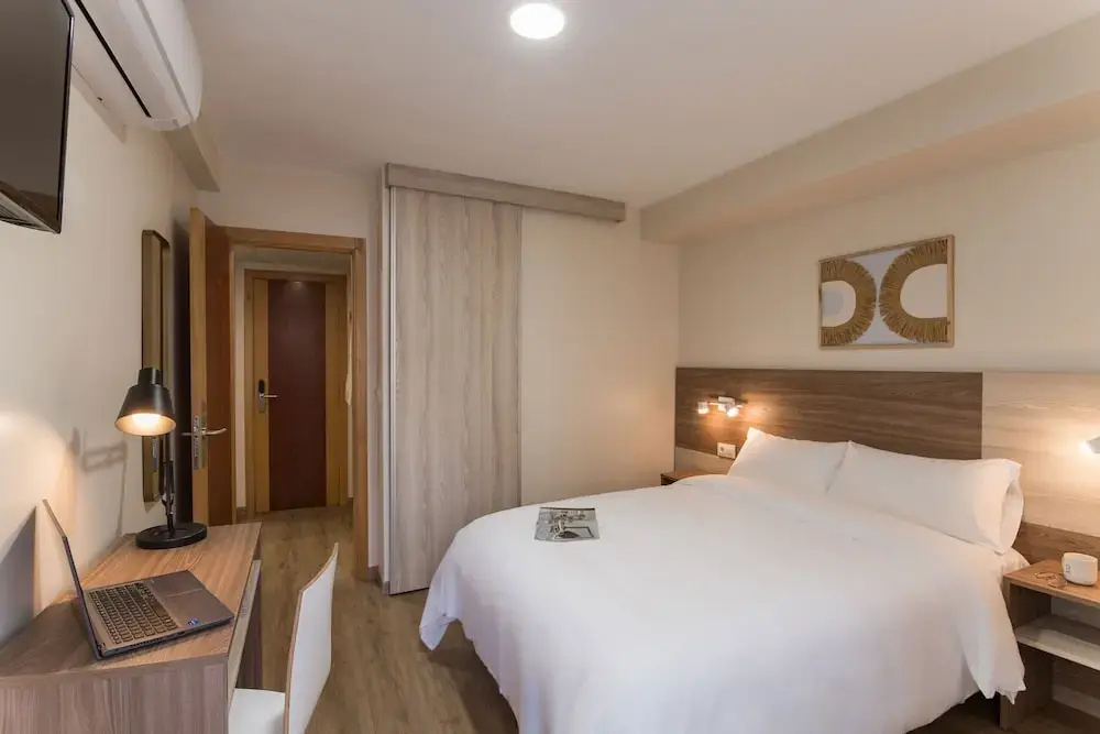 Vigo Bay Apartments by Olala Homes