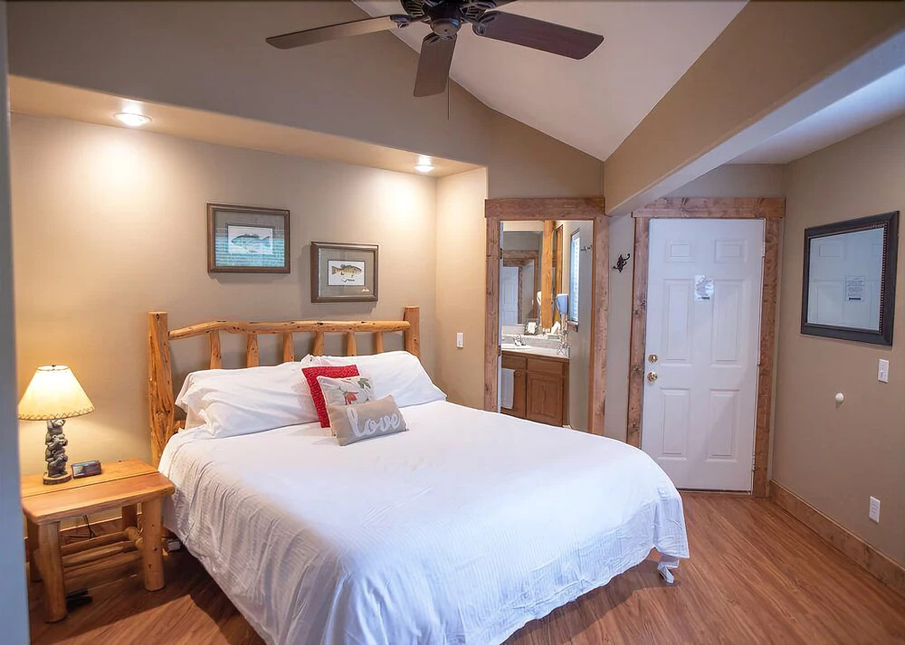 Mt. Shavano Chalet at Creekside Chalets - 1 Br Cabin
