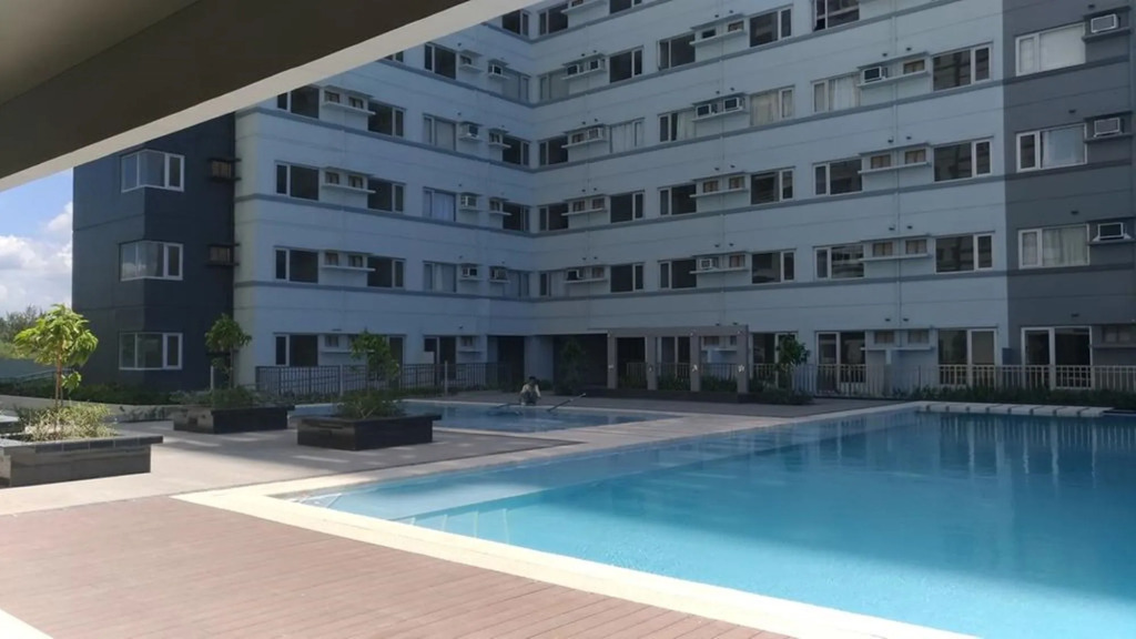 Roy's Condo Pad