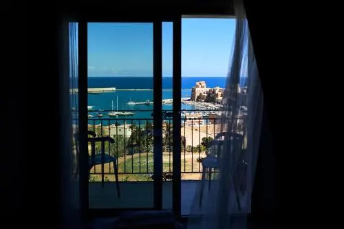 Santina Suites