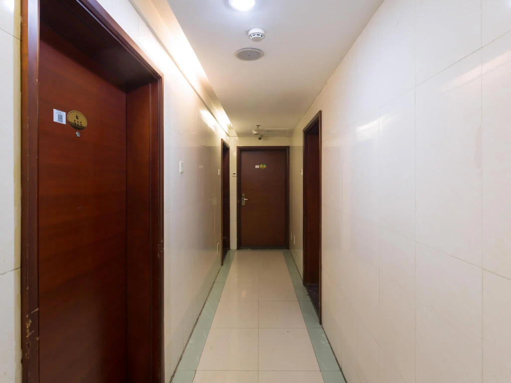 Chicago Suites International Hotel