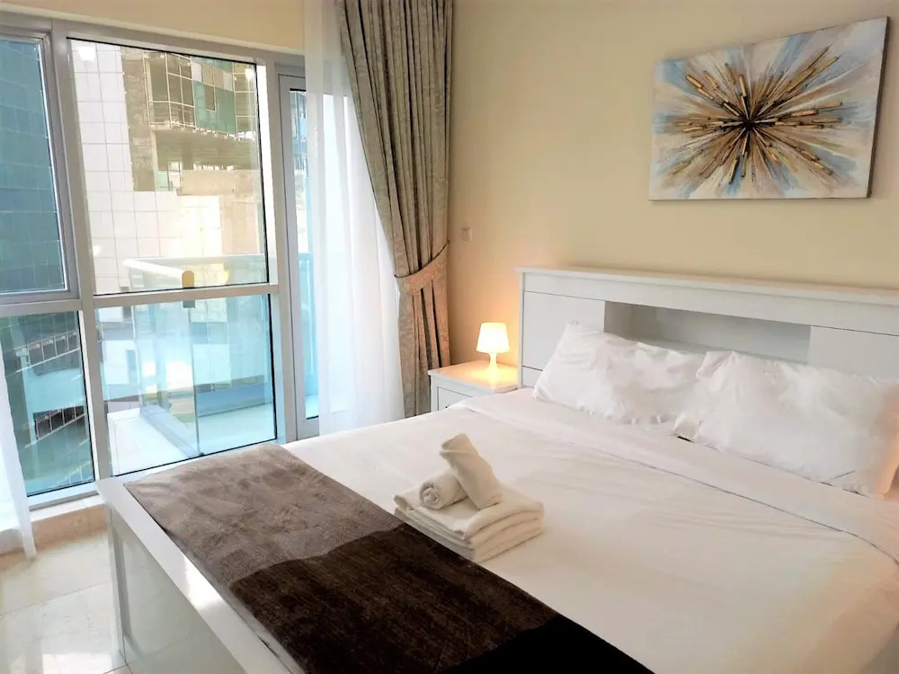 Supreme 2bedroom With Balcony in Business Bay