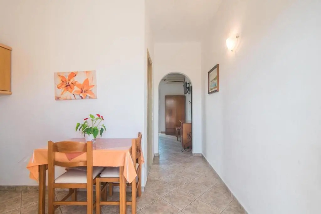 Aleka Apartment 2