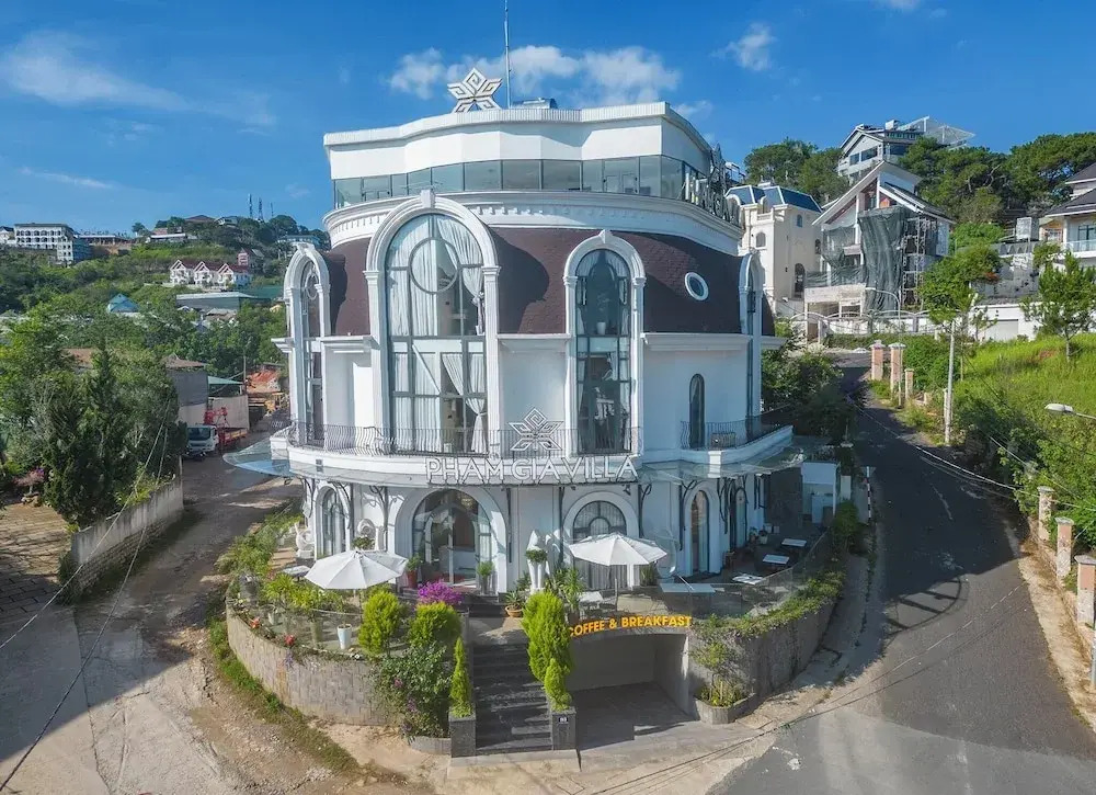 Pham Gia Villa &Hotel