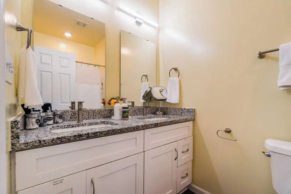 3BR Getaway Hot Tub, Games & Family Fun