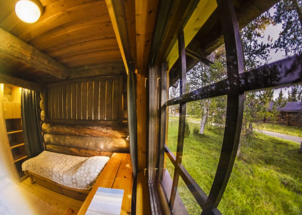 Kuukkeli Log Houses Porakka Inn