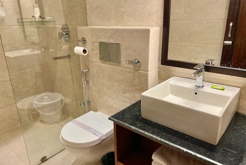 Divine By The Lake Hill