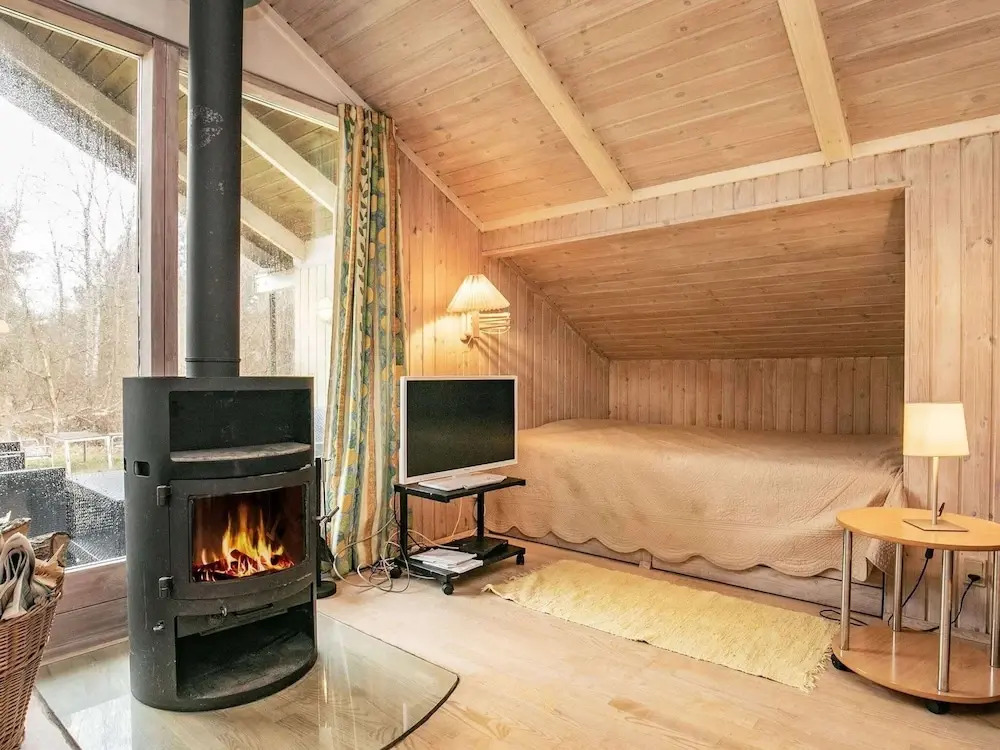 Lovely Holiday Home in Humble near Sea