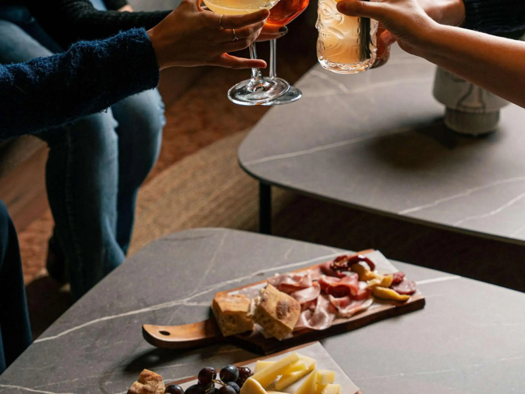Отель Mercure Bologna Centro