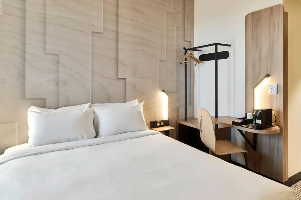 B&B HOTEL Orléans Saran 3 étoiles