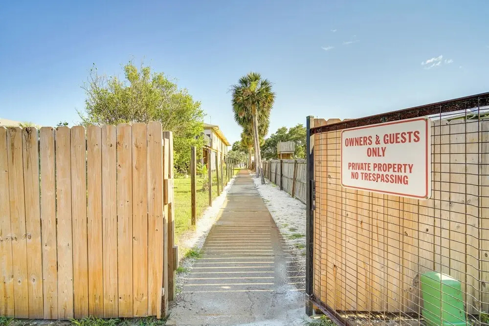 Gulf Shores Condo: Private Community Beach Access