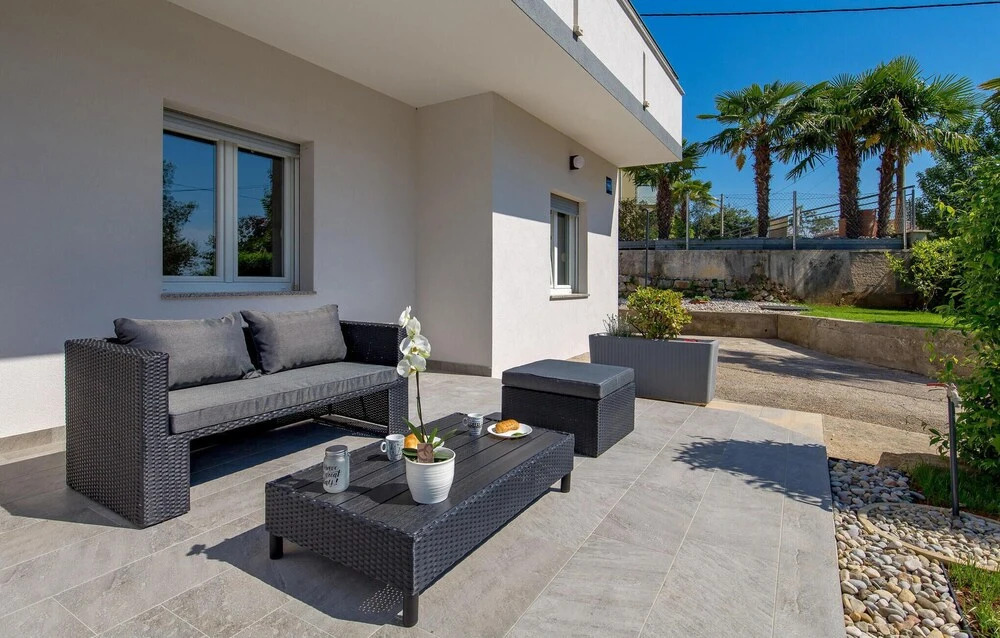 Nice Apartment in Lovran With 2 Bedrooms, Wifi and Outdoor Swimming Pool