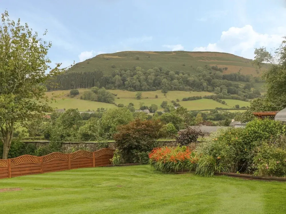 Pentre Barn