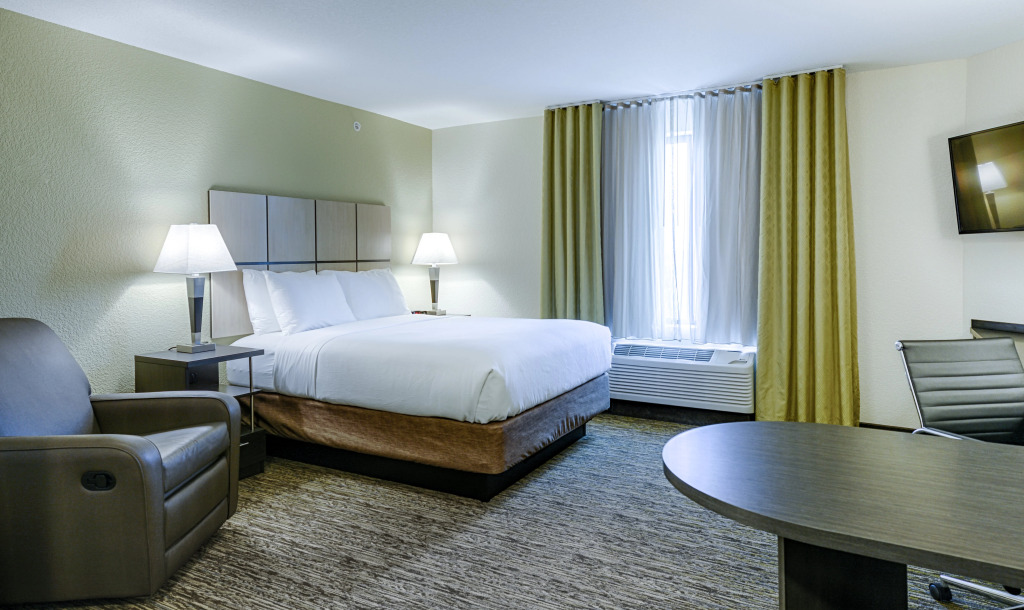 Candlewood Suites Lakeville I-35 by IHG
