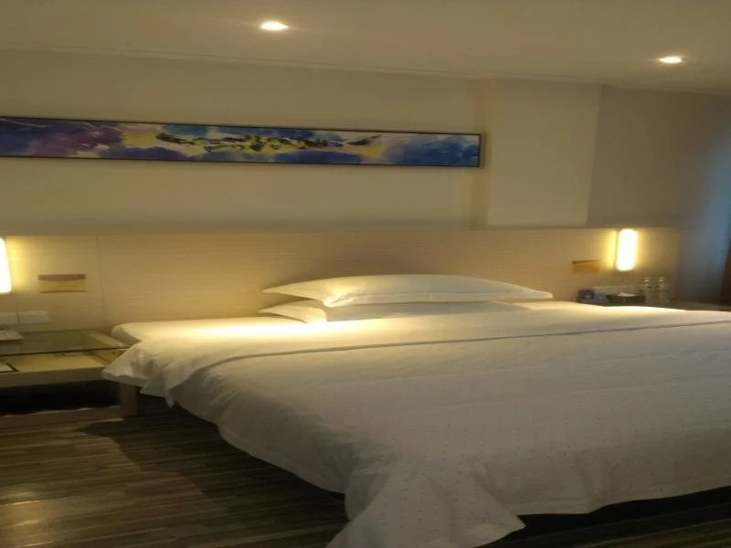 Sanyuehua Hotel
