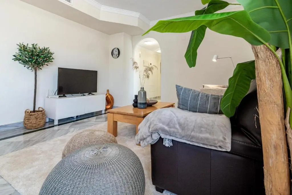 Dn11-2 Bedroom Apartment Close to Puerto Banus