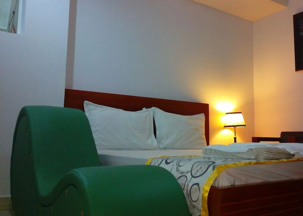 Van Phuc Hotel