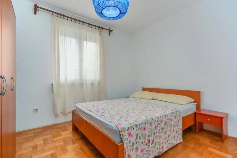 Apartments Ina