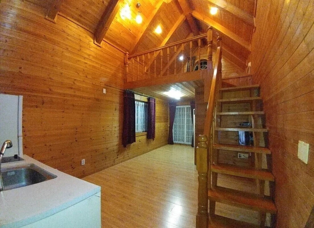 Yangsan Park Pension