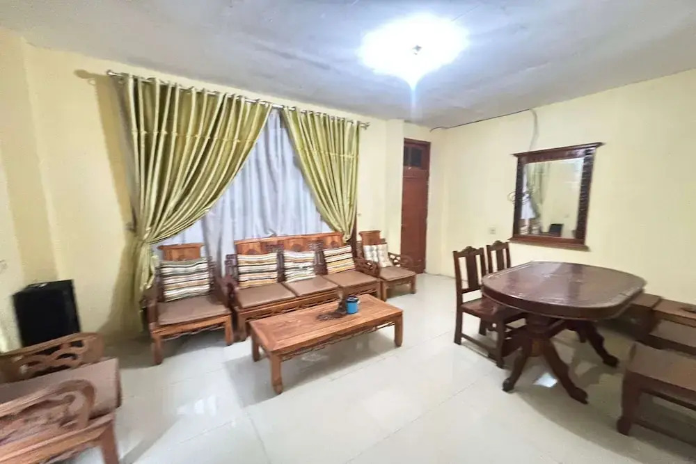 OYO 95097 Griya Asri Guest House