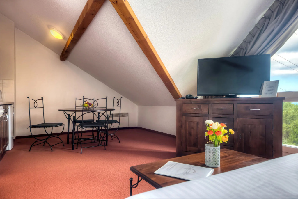Zenitude Evian Les Terrasses du Lac, an Ascend Collection Hotel