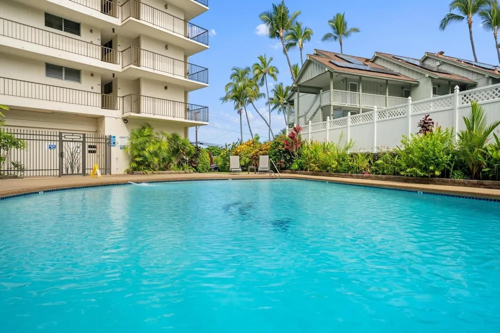Big Island Kona Plaza by Coldwell Banker Island Vacations