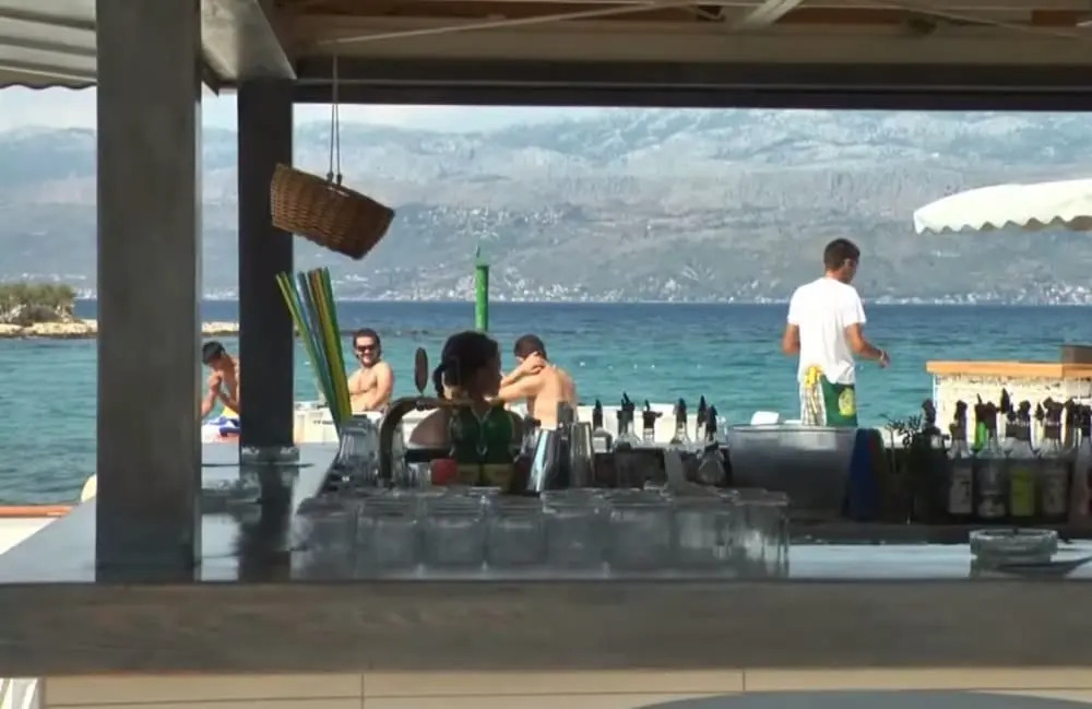 A2 - Cozy Apartment, Best Location in Supetar
