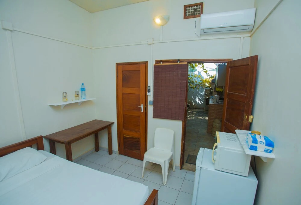 Marien Ngouabi serviced T0 Chalet