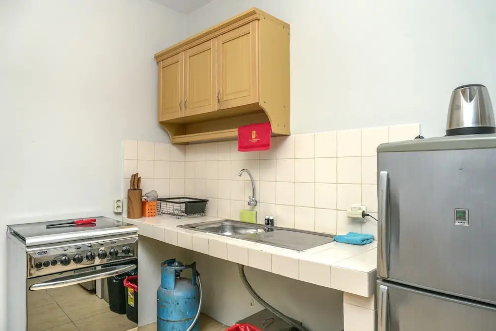 Spacious and Comfortable 2BR Puri Garden Apartment