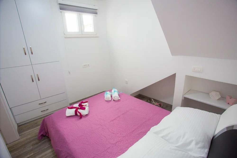 Impeccable 3-bed Apartment in Split