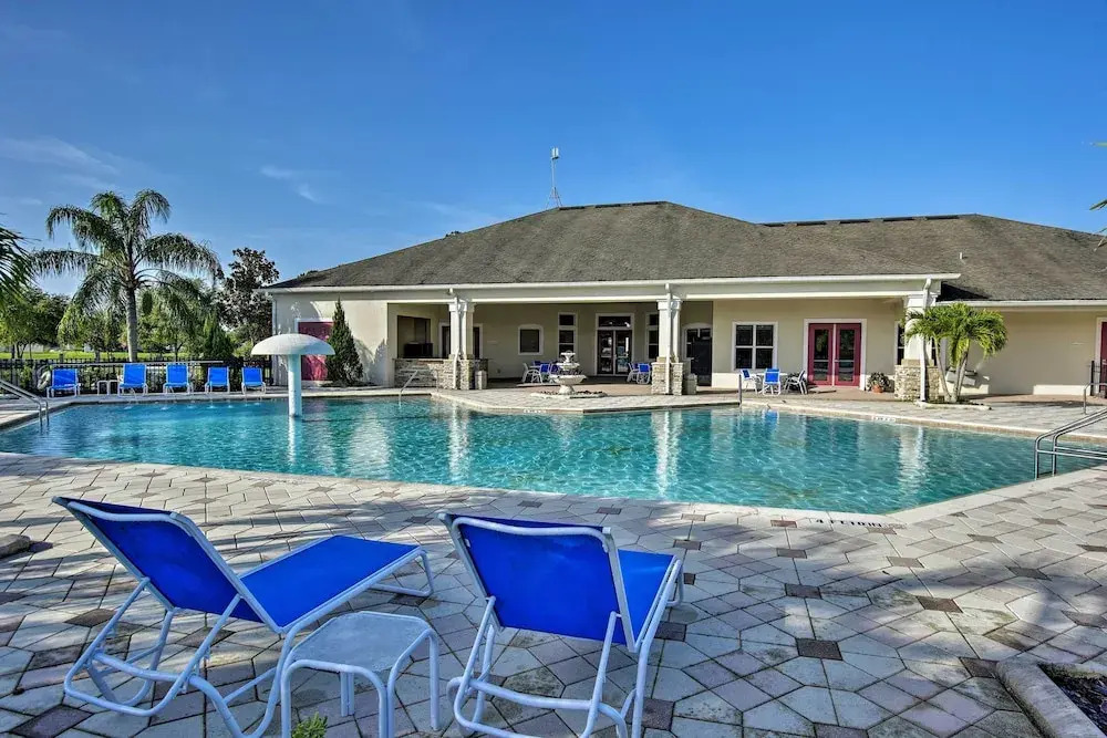 Resort Retreat w/ Outdoor Oasis: 13 Mi to Disney!