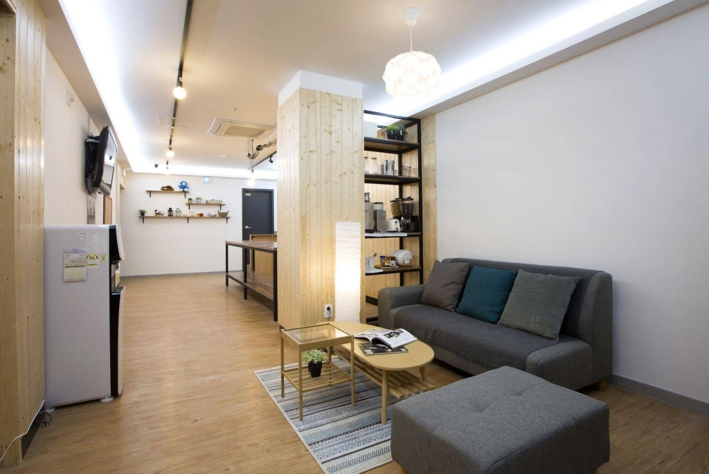 24 Guesthouse Sinchon